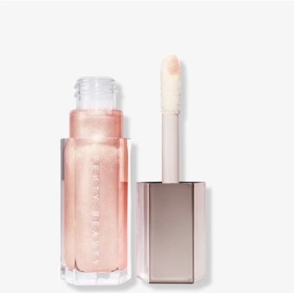 NWOB FENTY BEAUTY Gloss Bomb Universal Lip Luminizer‎ SWEET MOUTH Made USA