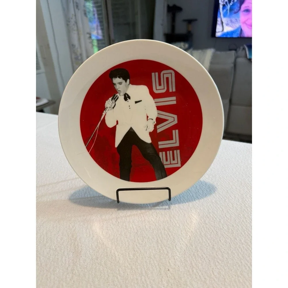 Elvis Presley 2022 Signature Product Collectible Plate