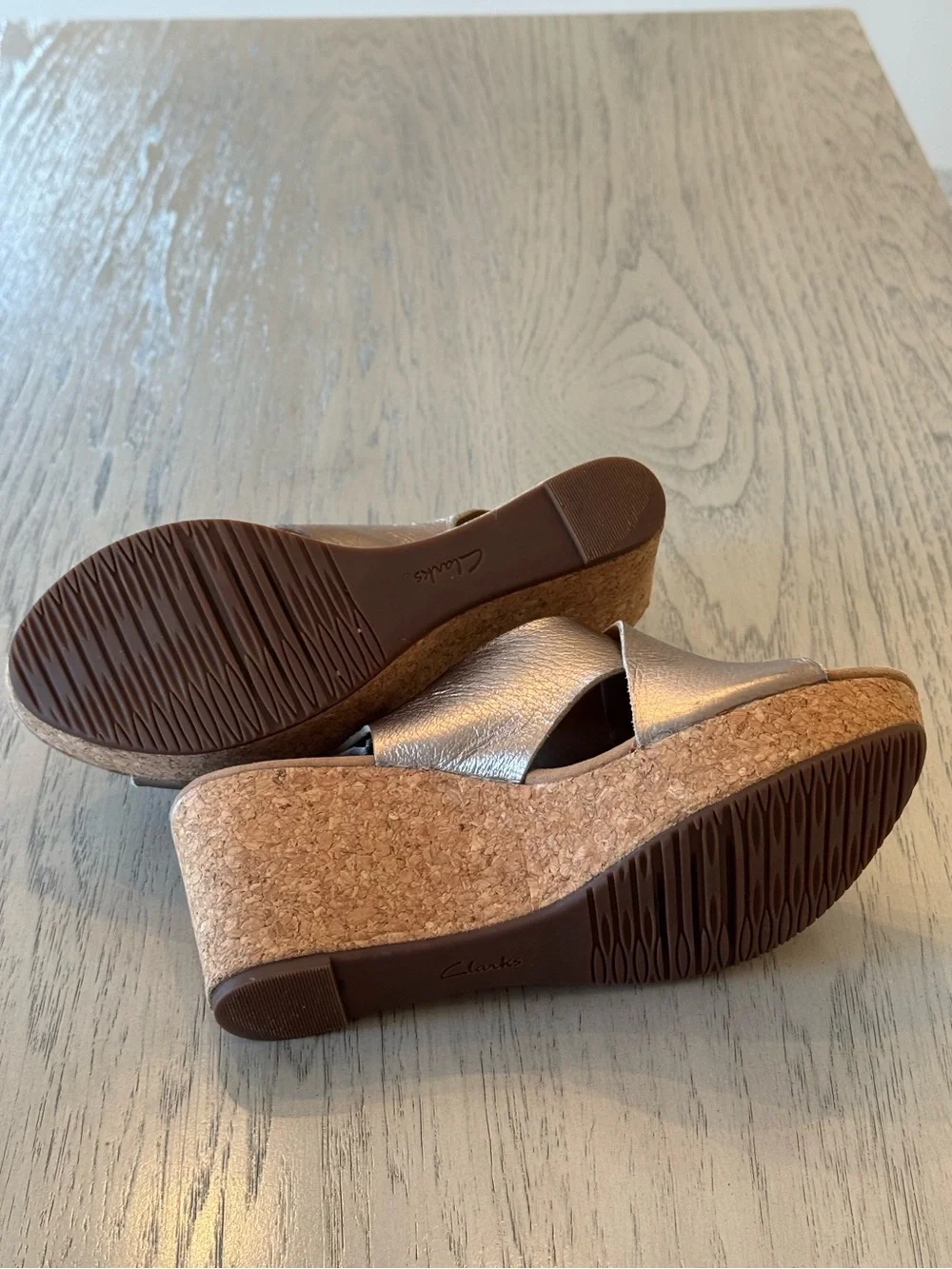 Clarks crisscross metallic