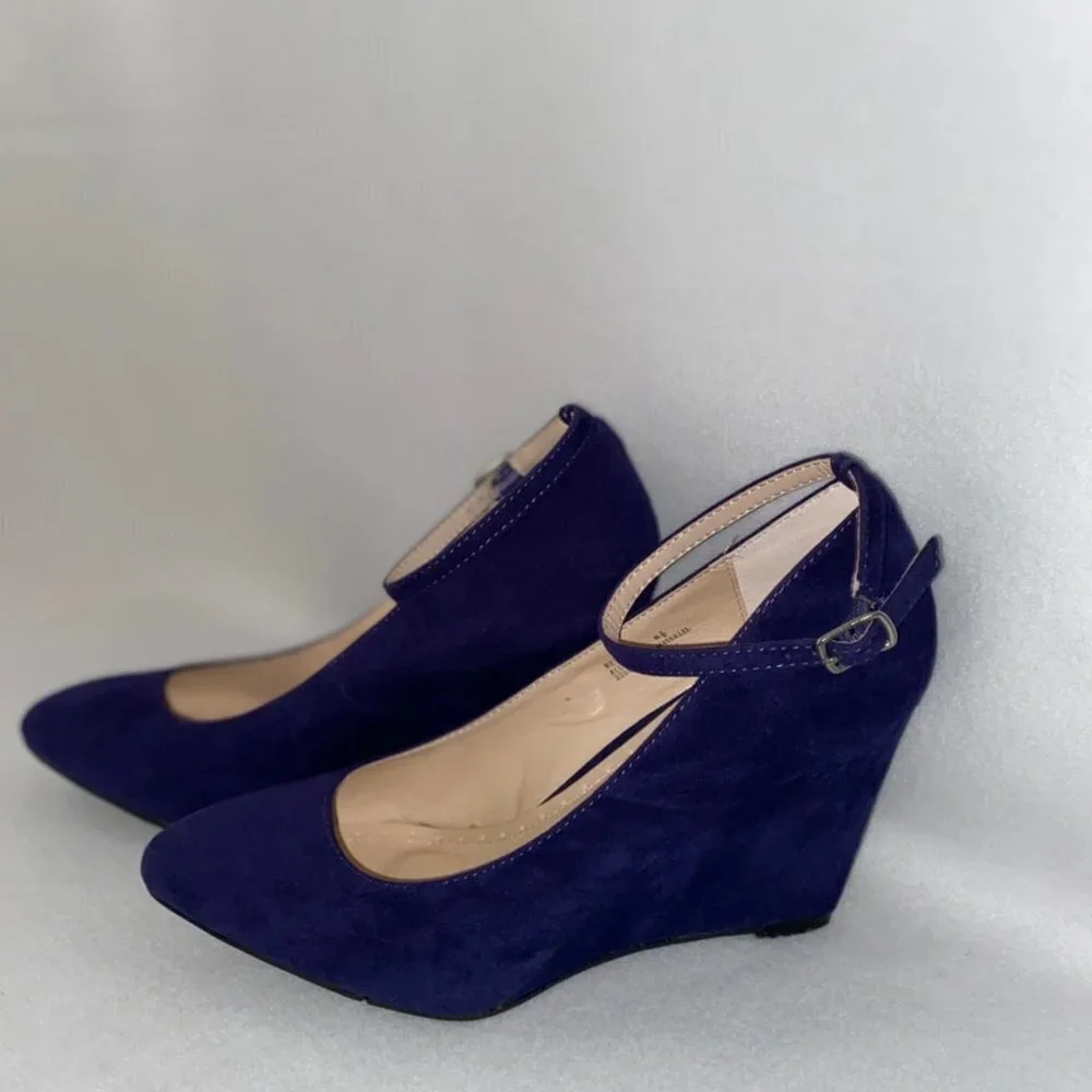Bamboo Size 8 1/2 Cobalt Blue Ankle Strap Wedges