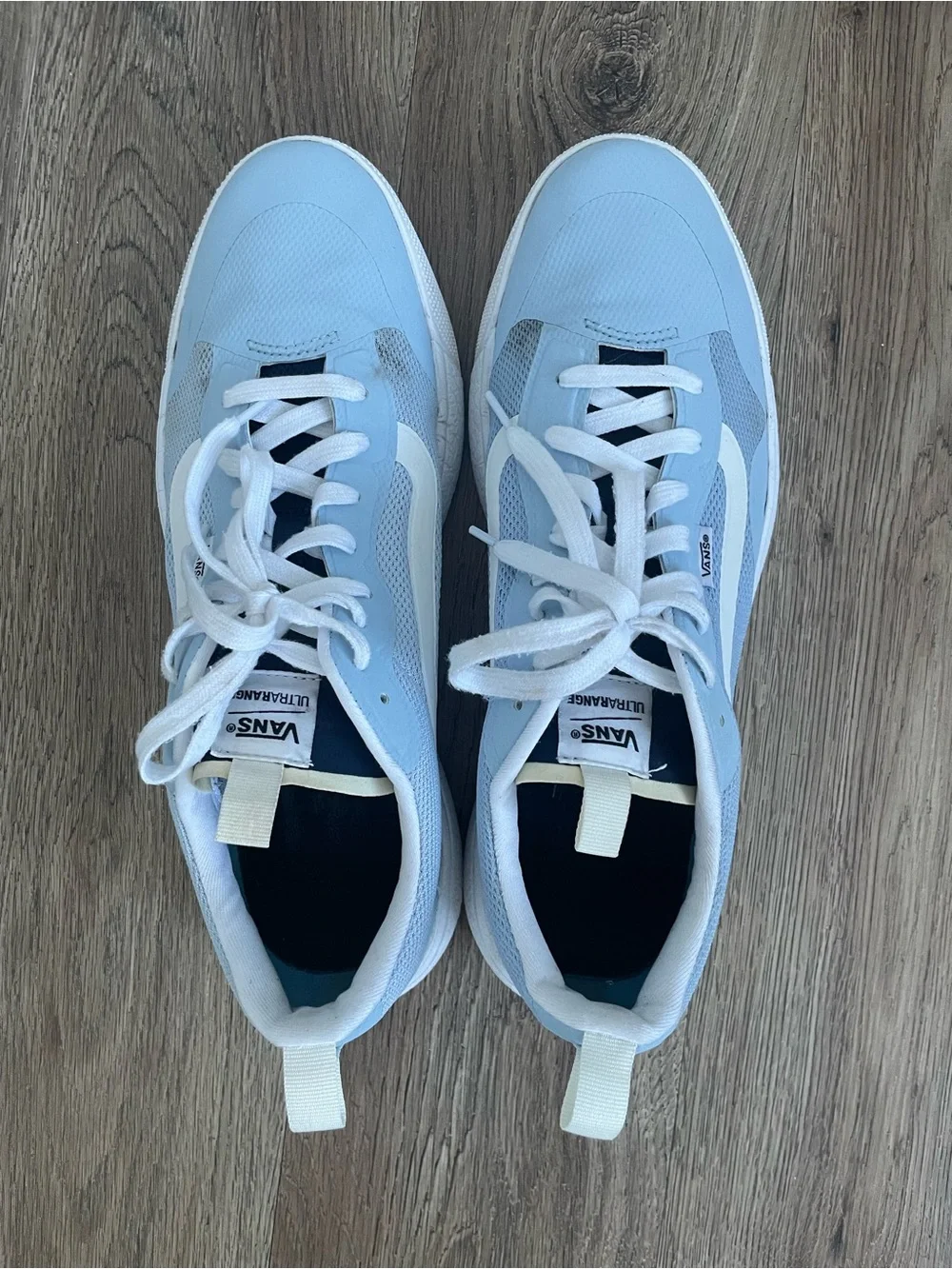Vans low top