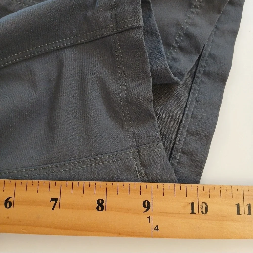 Lot of 2 The North Face Men's Nylon Hiking Shorts Size 32 Black Gray side zipper