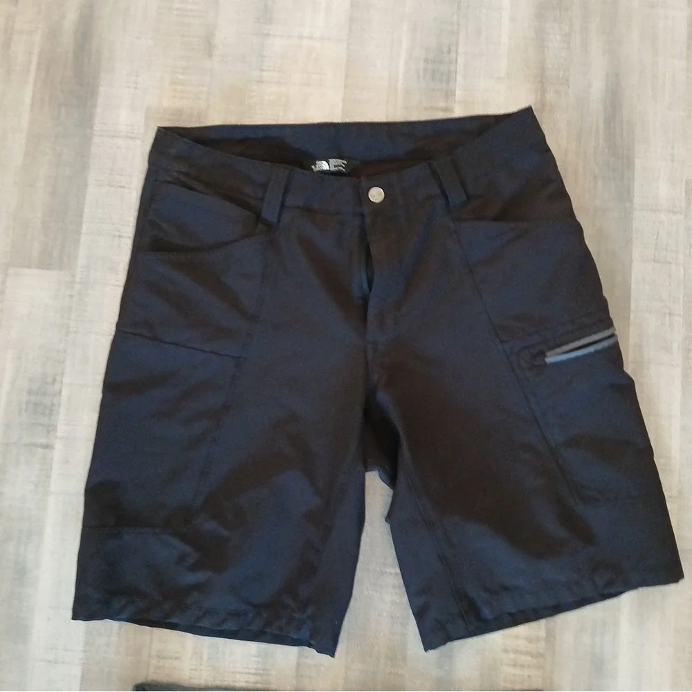 Lot of 2 The North Face Men's Nylon Hiking Shorts Size 32 Black Gray side zipper