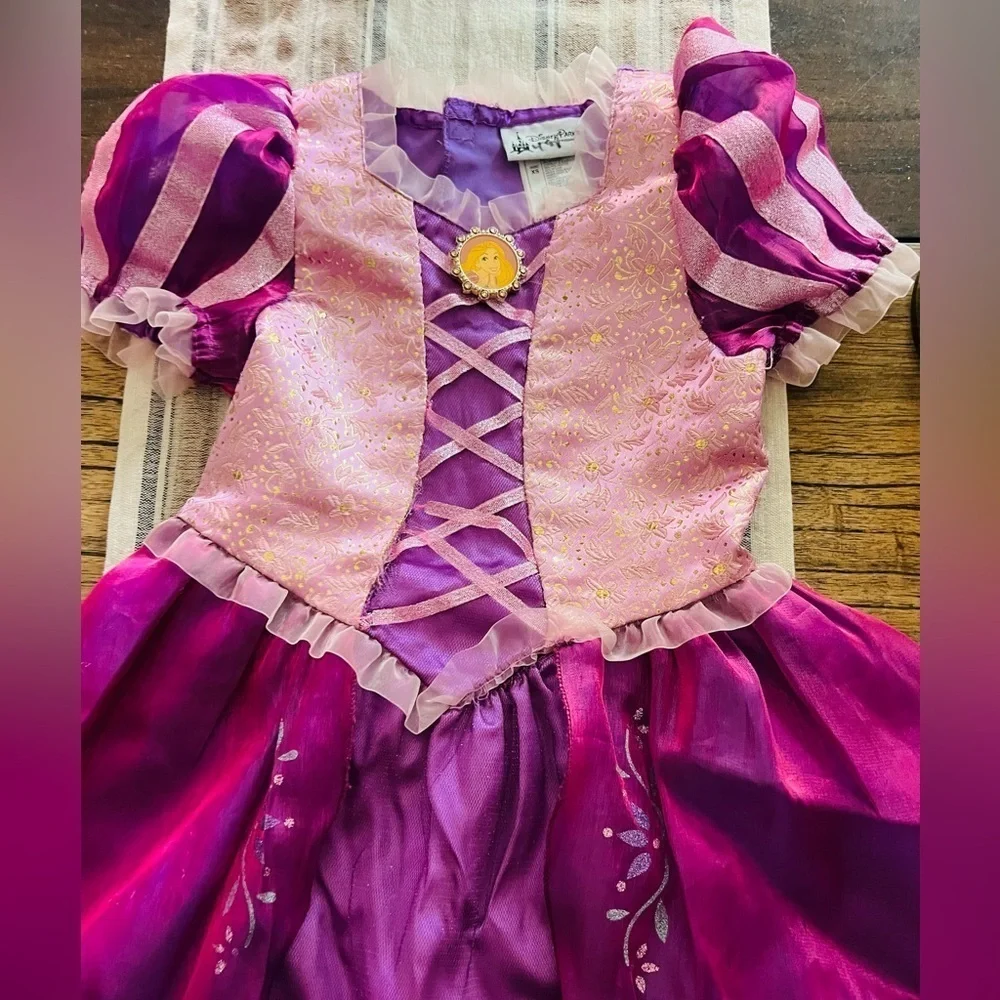 Disney size costume tangled