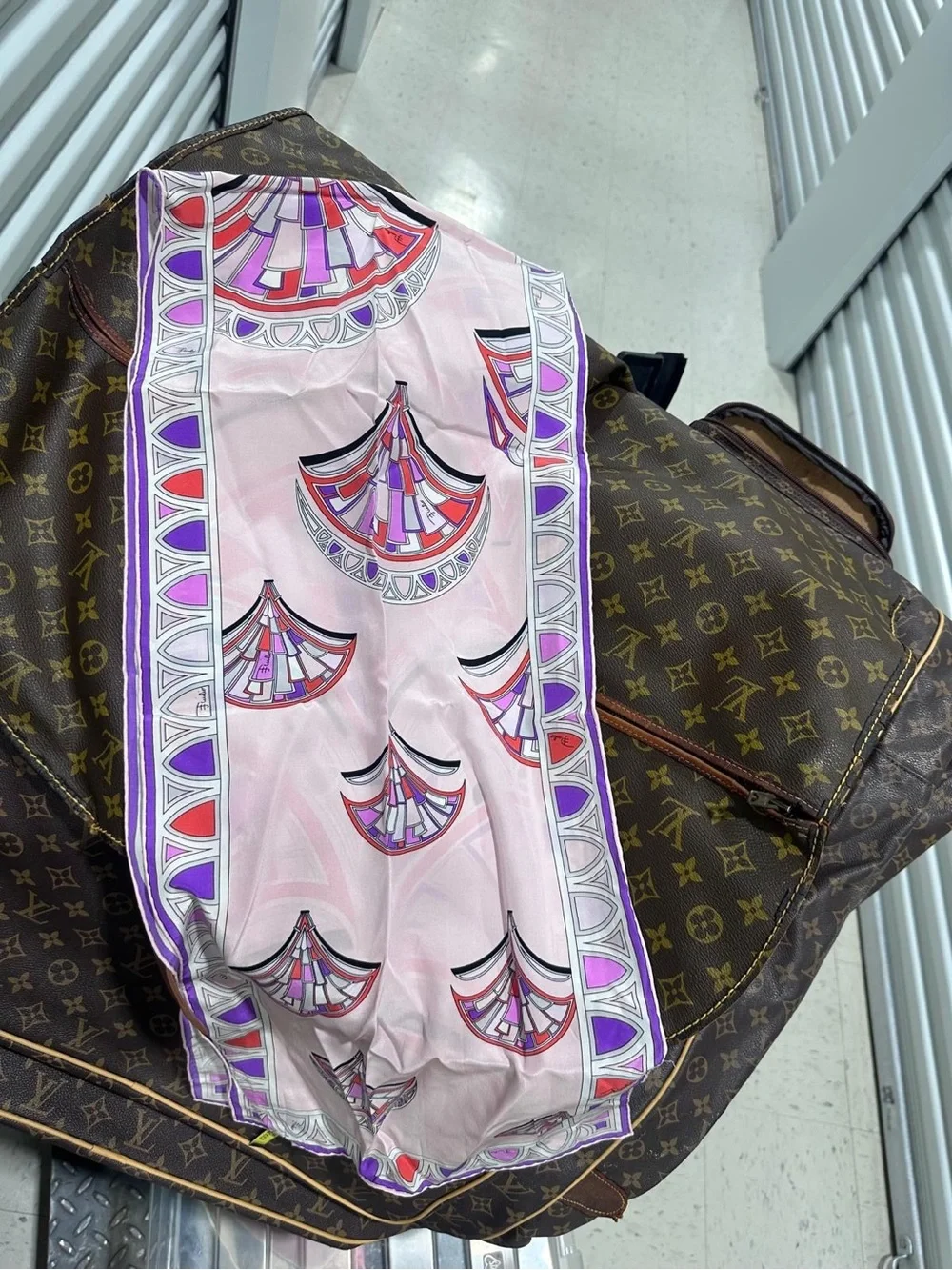 Emilio Pucci luxurious silk
