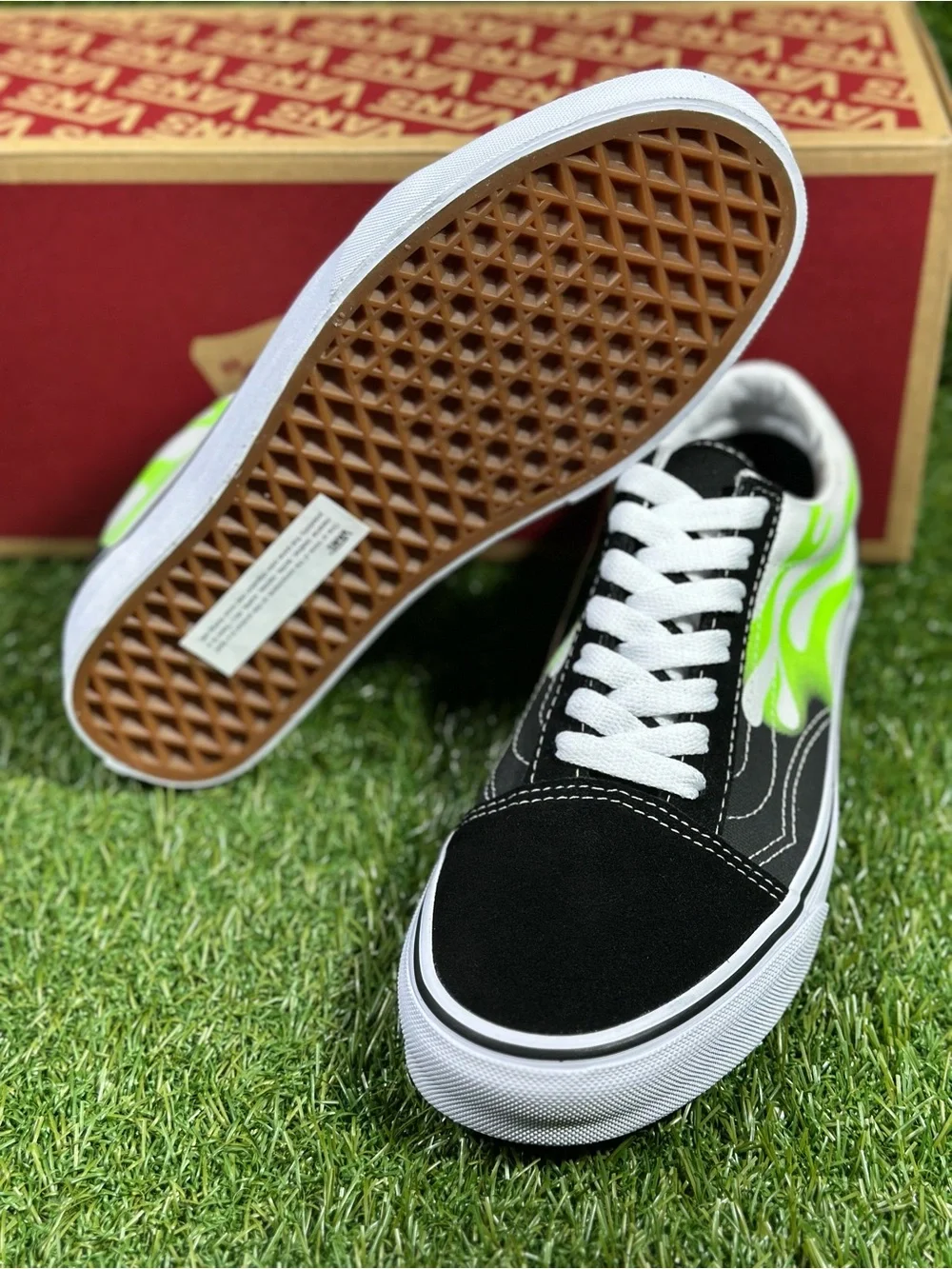 Vans Old Skool Flame, Black/ Neon Green Flame, Men’s 6, 11, 11.5 , VN0A4U3BXEY