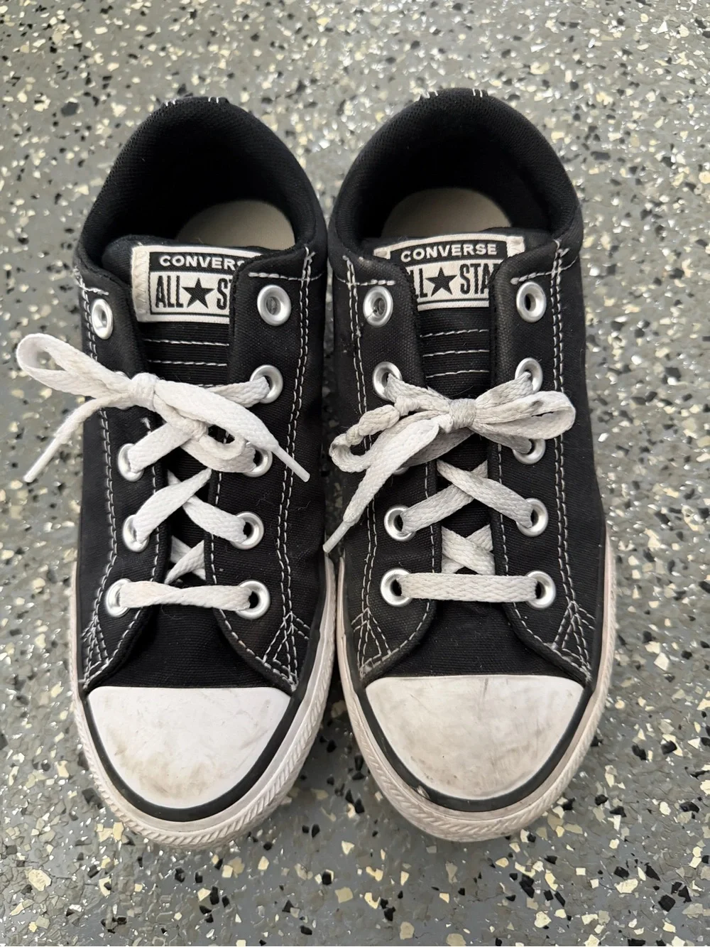Converse Chuck Taylor black white shoes size 2 youth kids unisex