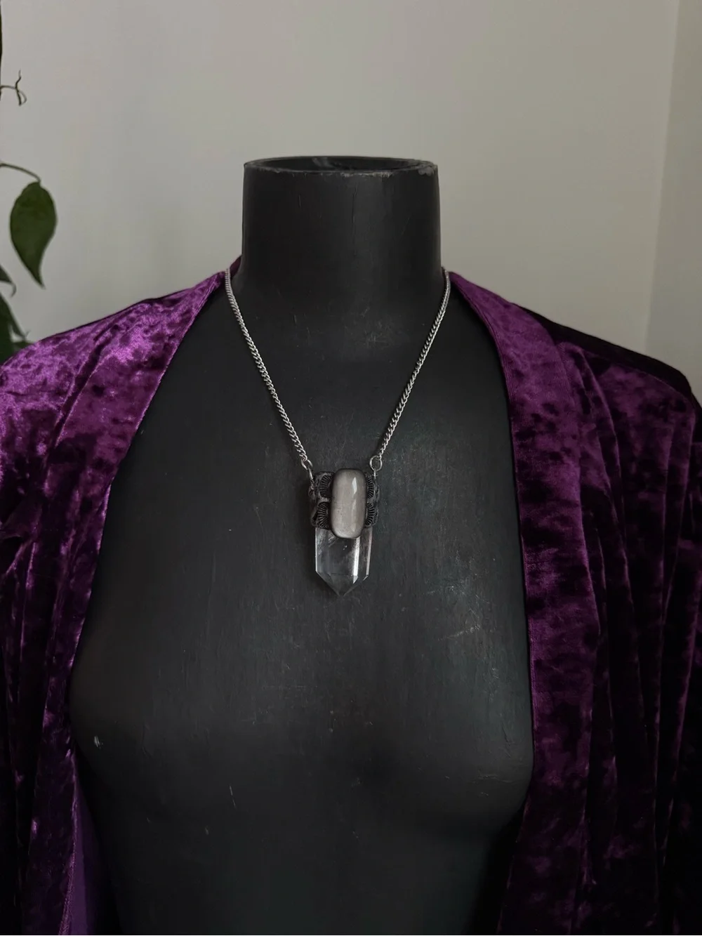 Clear quartz  Crystal Point Pendant Necklace obsidian jewelry for protection