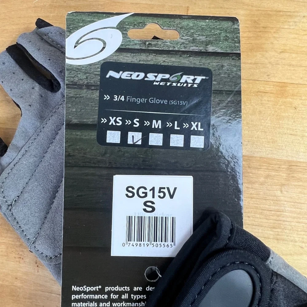 Neosport wetsuits finger
