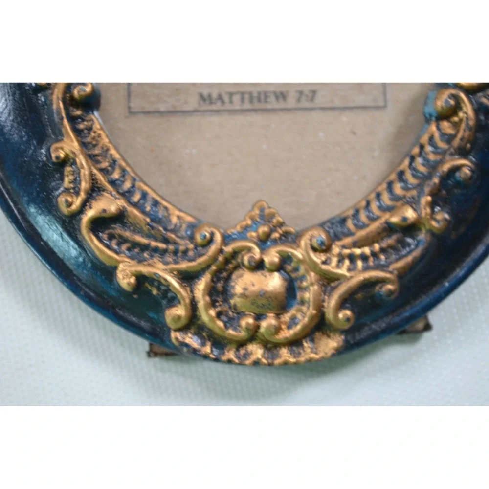 Vintage Style Oval Resin Photo Frame Blue Gold Gilt Ornate Baroque Tabletop