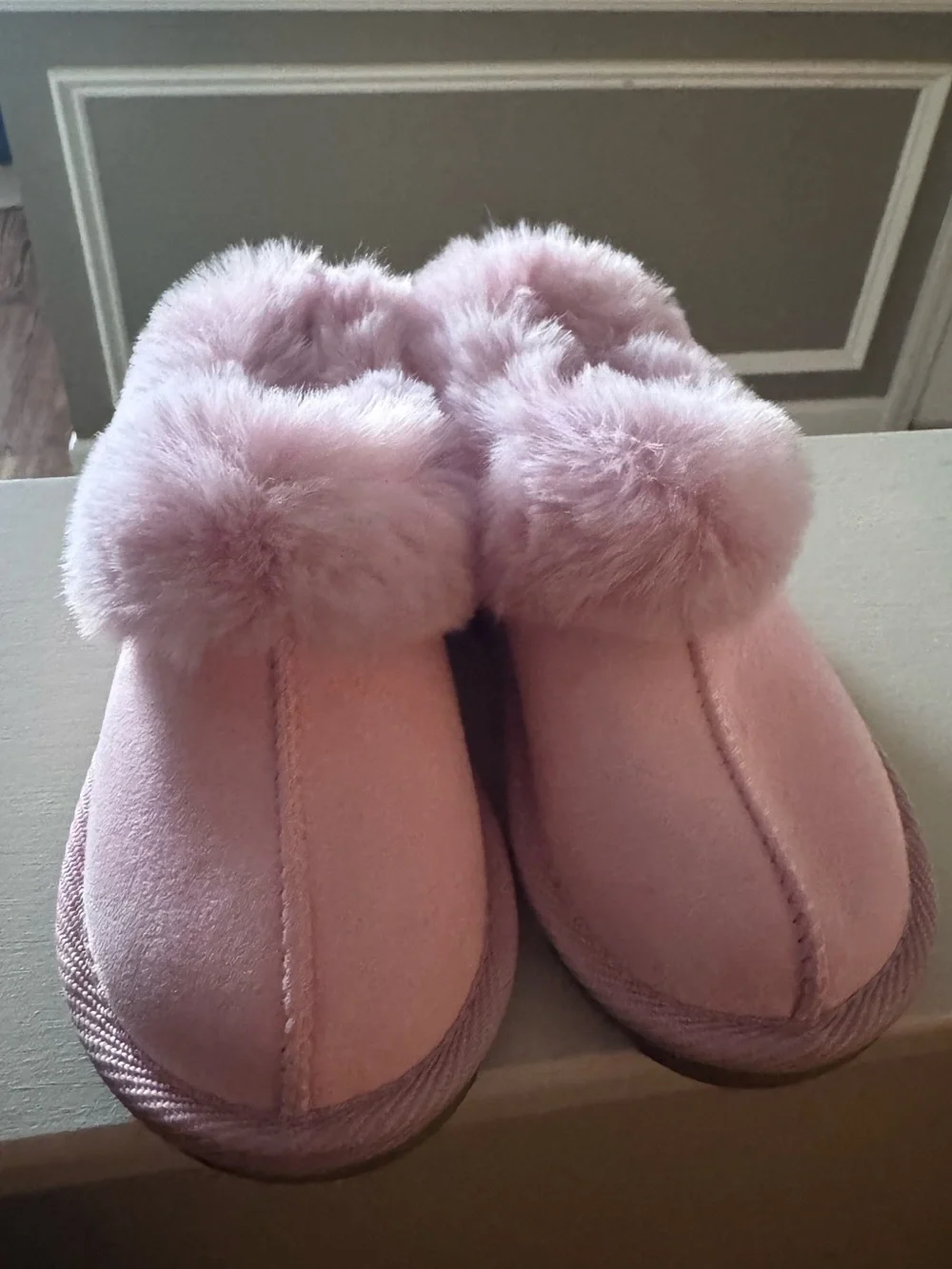 Source Unknown Pink Plush Faux-Fur Kids Slippers