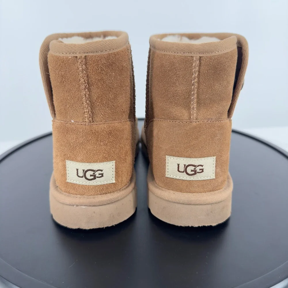 UGG kids classic