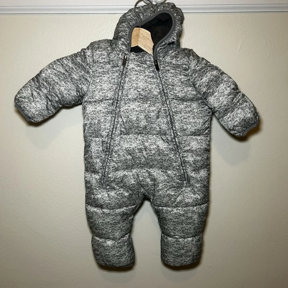 Baby Gap Bear Puffer Gray One-Piece 0-6‎ Months Hoodie