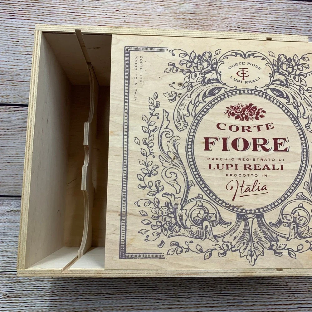 Corte Fiore Appassimento‎ Wood Wine Box Marchio Registrato di Lupi Reali