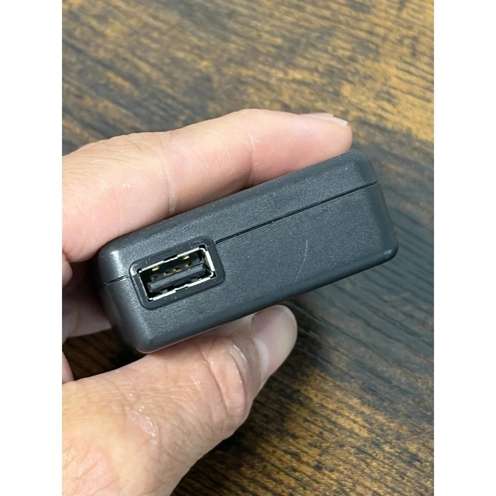 Nikon EH-68P Battery Charger for Coolpix S3000/4000/6000/8000/8100