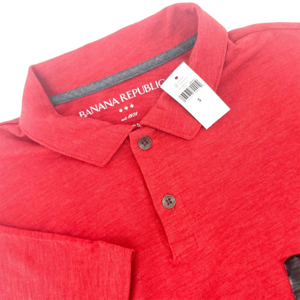 Banana Republic Mens Red Slub Knit Short Sleeve Polo Shirt Small 547686-01-1 NEW