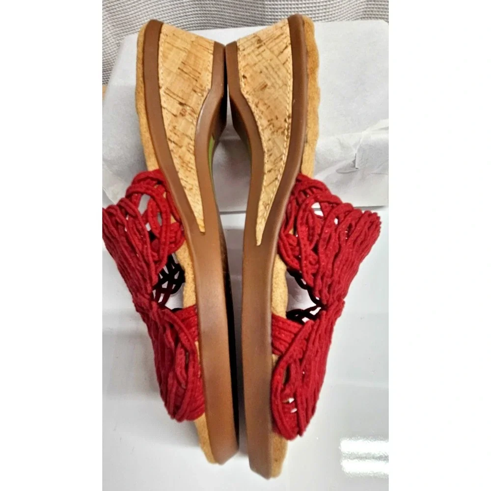 Walking Cradles suede upper