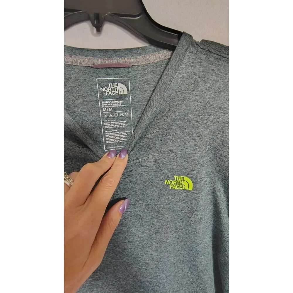 North Face Long-Sleeve Performance Shirt Charcoal Gray Size M