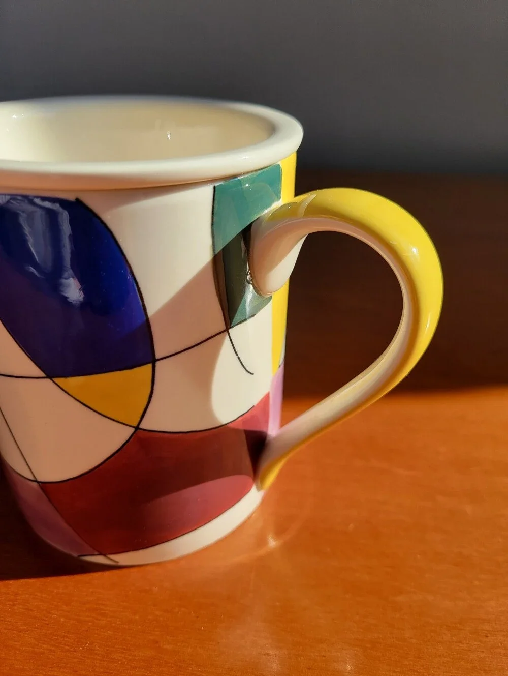 HuesNBrews Ceramic Tea Infuser Mug Abstract Geometric Multicolor 10-12 oz