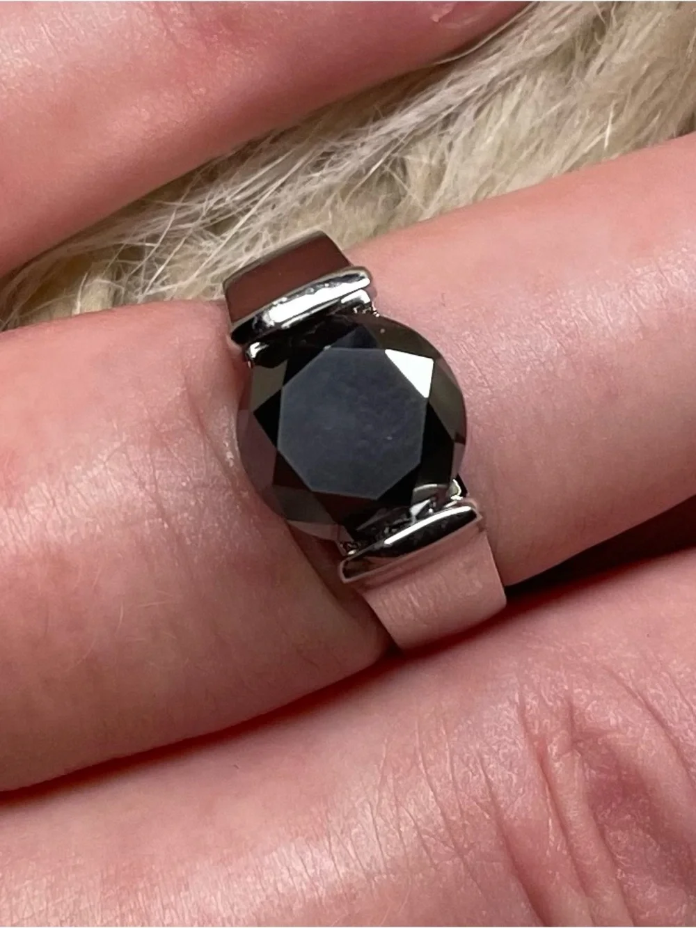 Black Diamond this ring