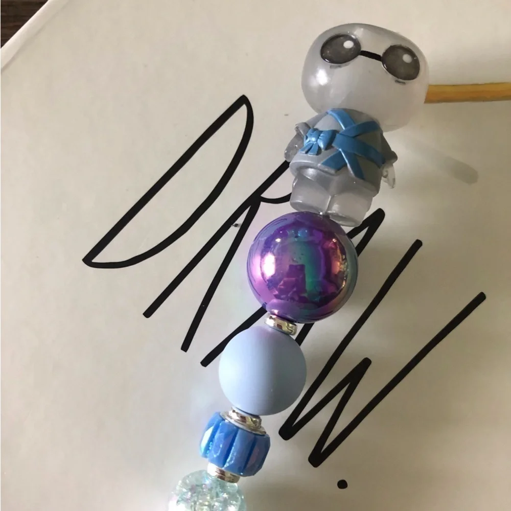 Disney Doorables: Big Hero 6: Baymax travel handmade beaded pen