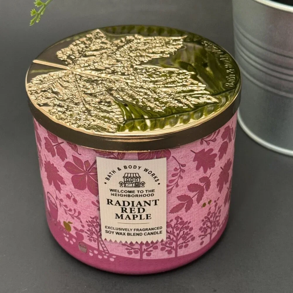 Bath & Body Works radiant red