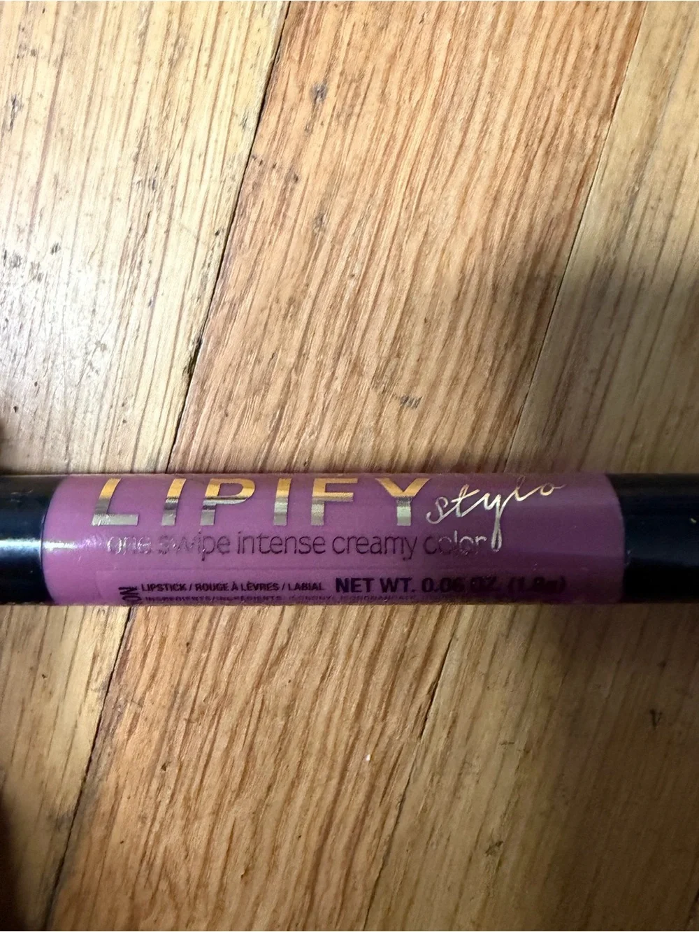 LA Girl girl lipify