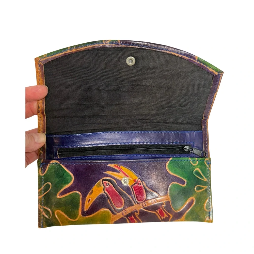 Unbranded tooled leather