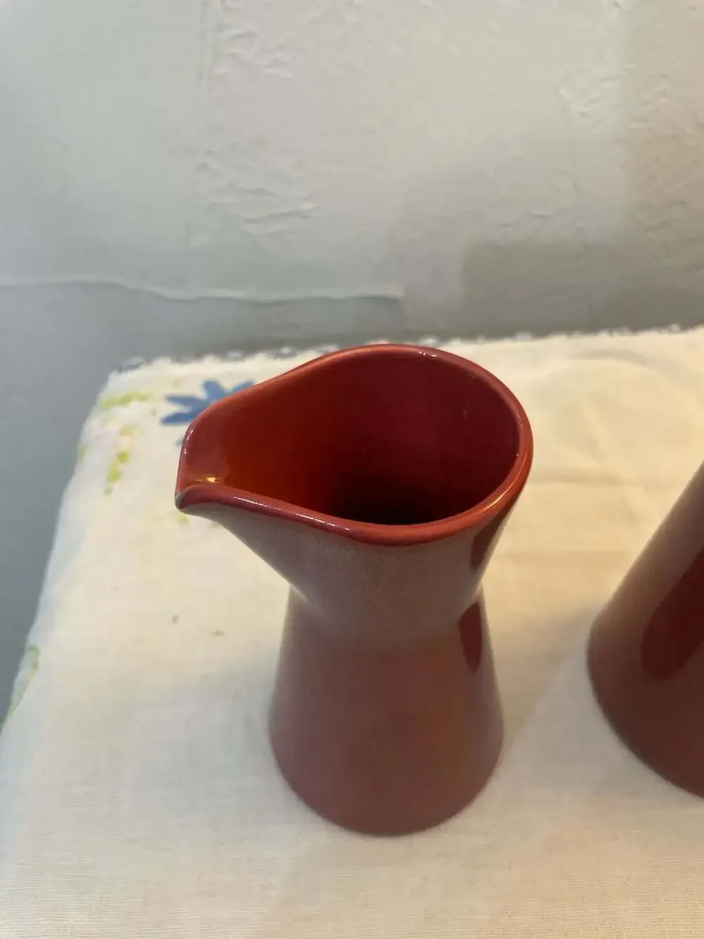 NEW Mikasa Hospitality Konik Corail Porcelain Jugs Set of 3 (13cl, 25cl, 50cl)