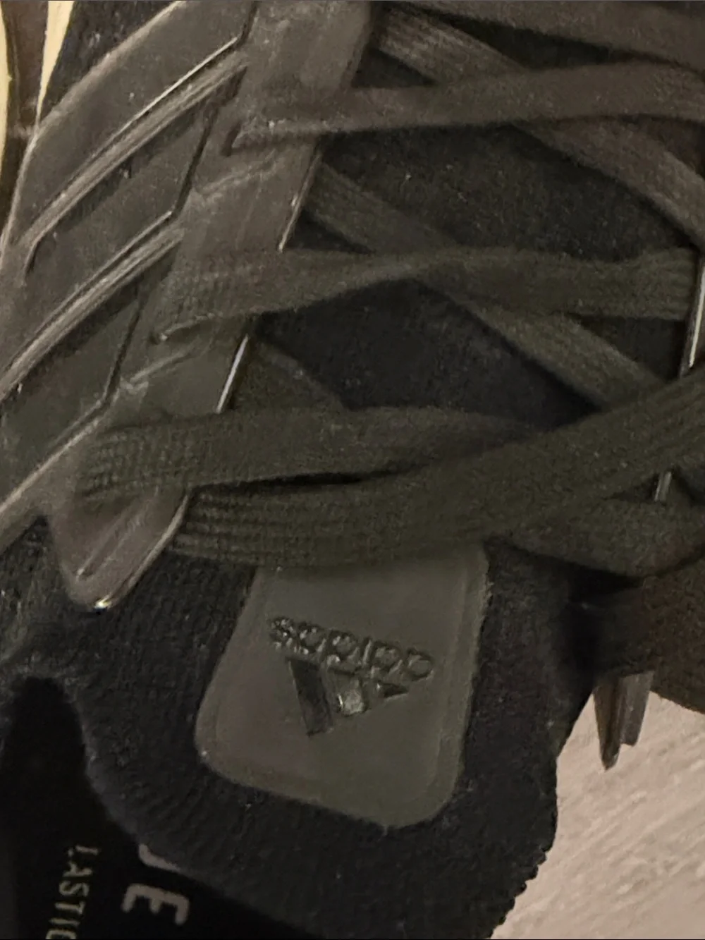 adidas thick cushion