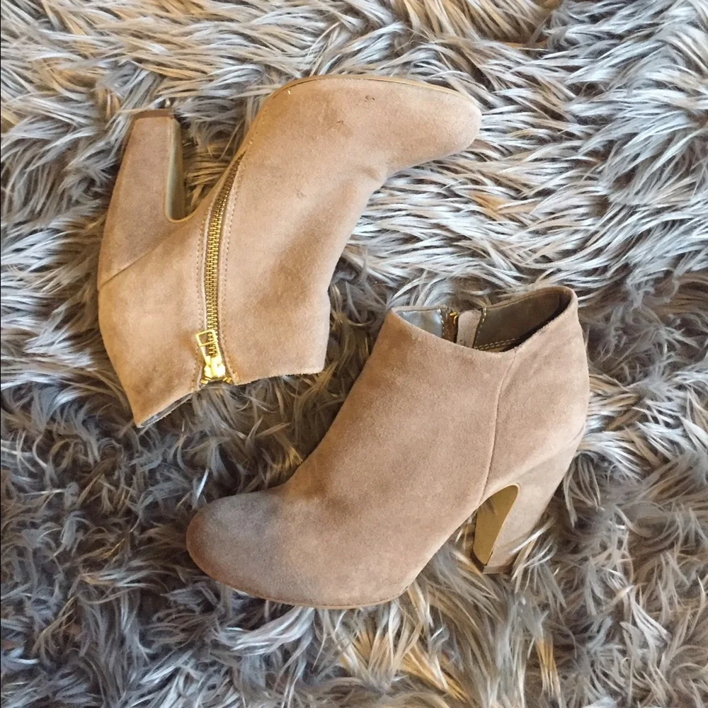 Steve Madden Booties‎