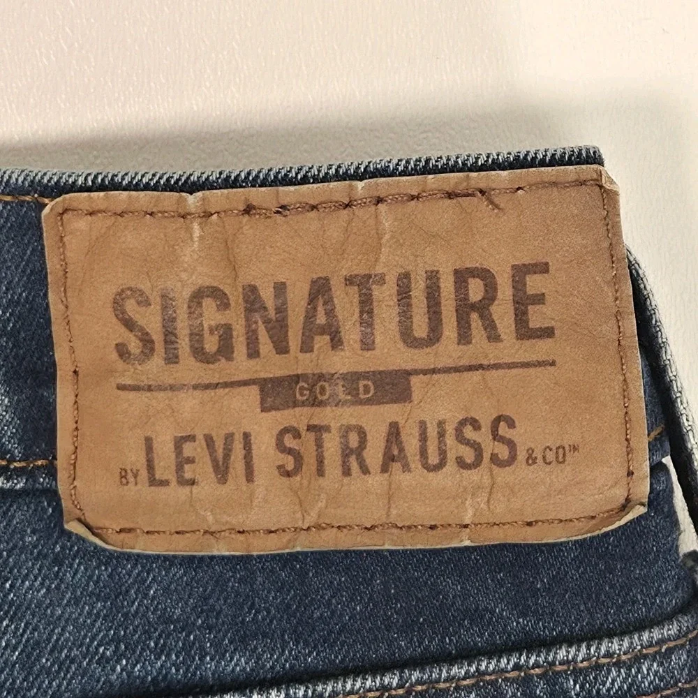 Signature by Levi Strauss signature by