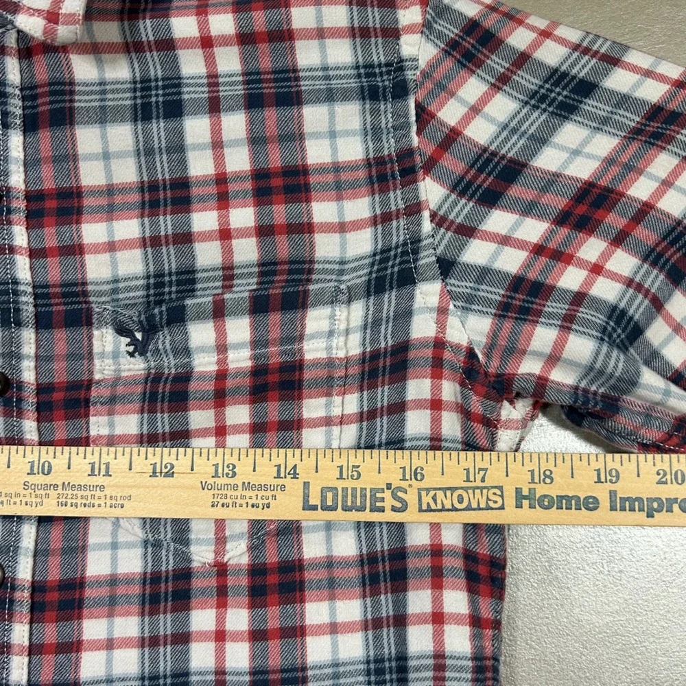 American Eagle Outfitters classic flannel