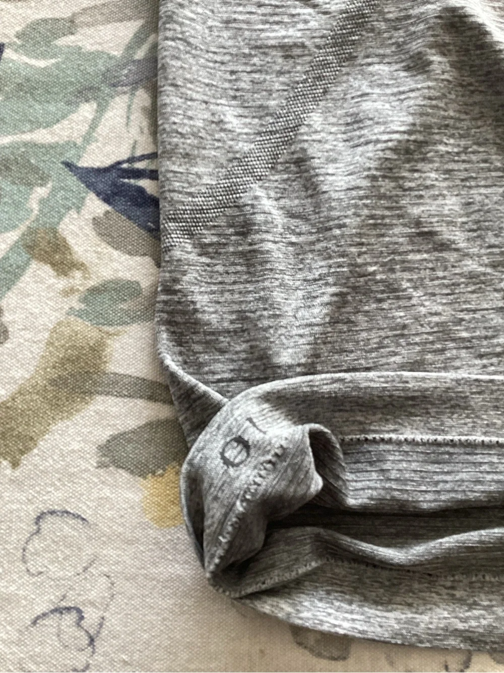 ⁠Lululemon Tennessee Volunteers Swiftly Tech Long Sleeve Shirt Grey 10⁠