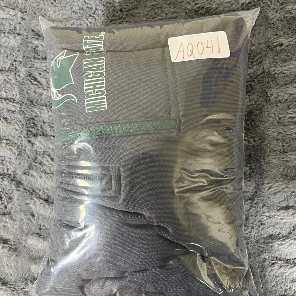 Stadium Athletics polyester logo items
