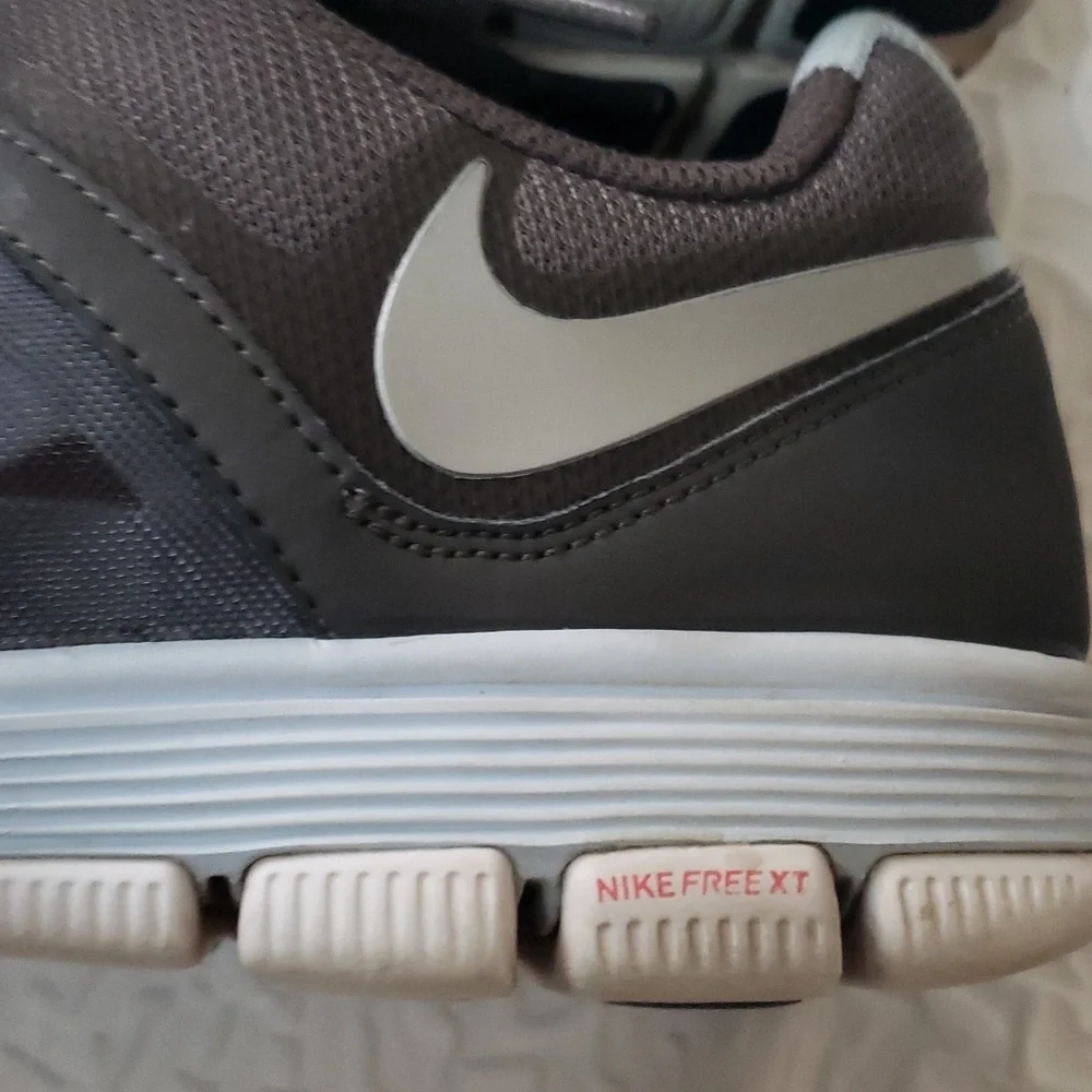 Nike women free