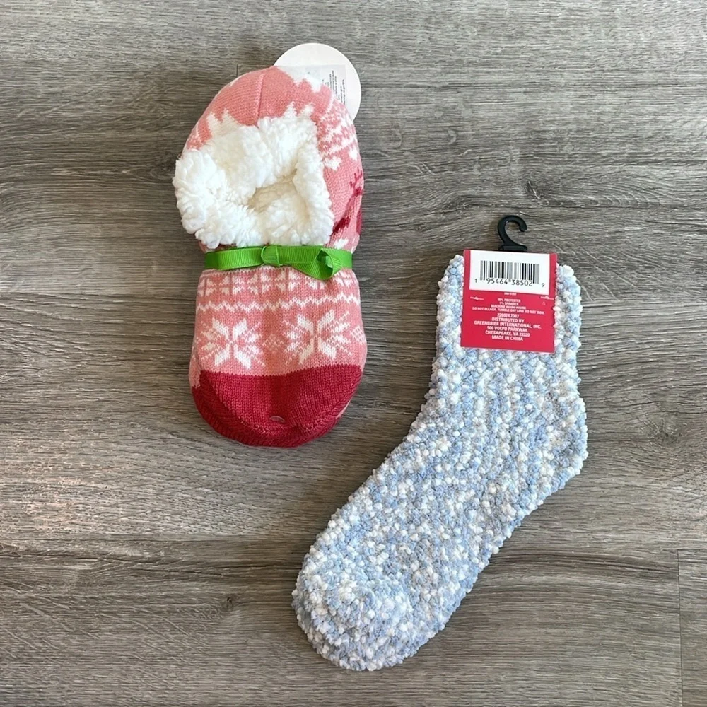NEW Fuzzy knit socks