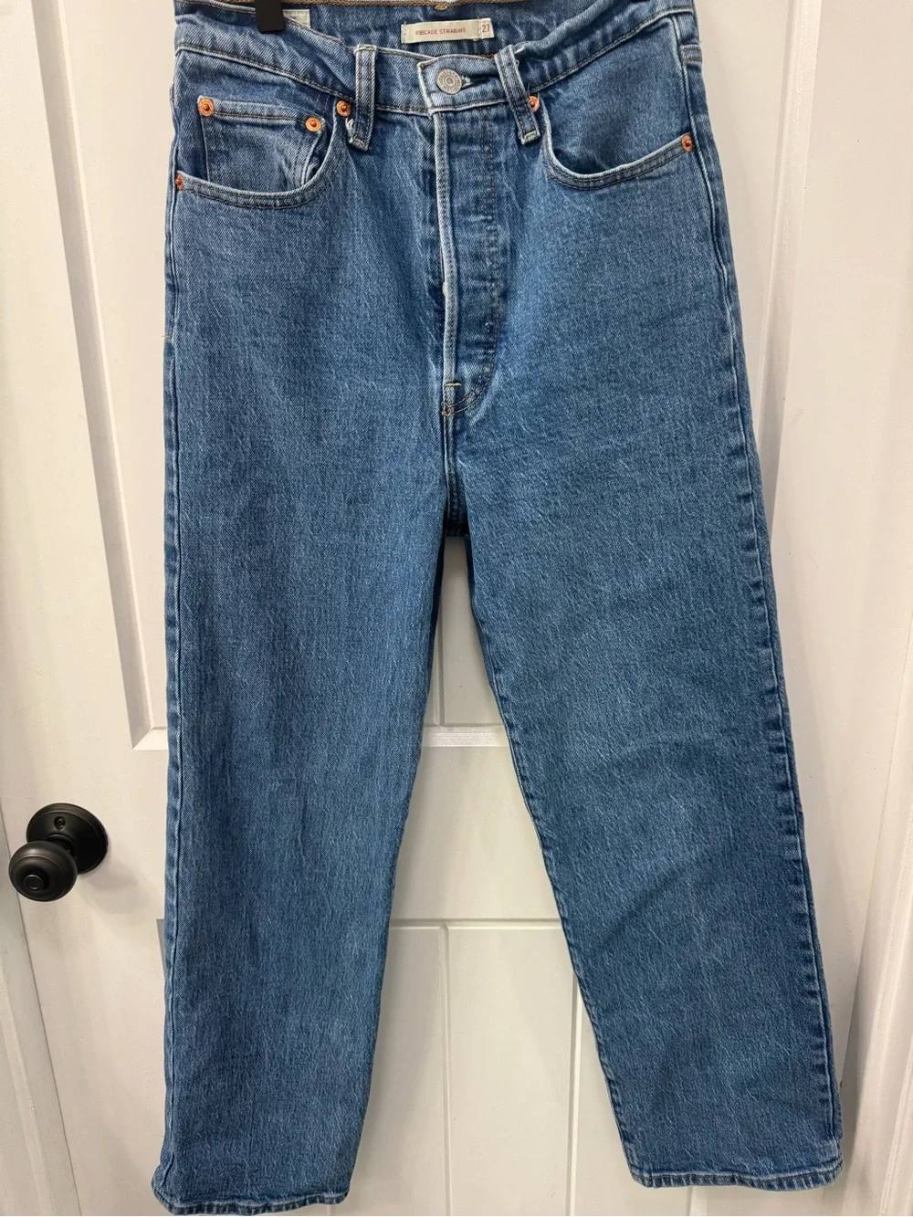 Levi’s ribcage jeans