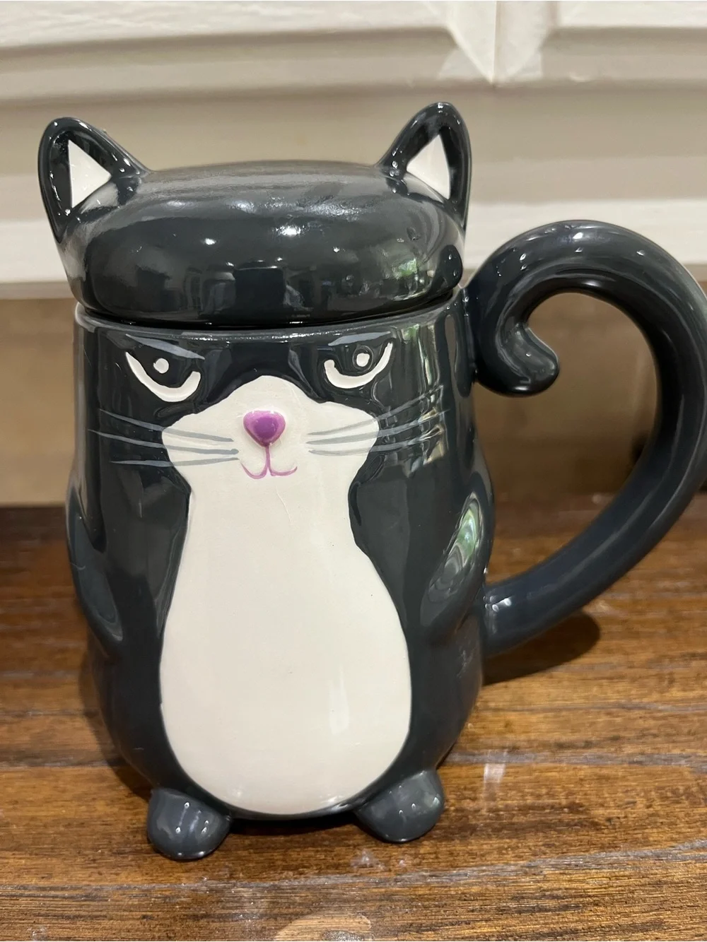 Streamline NYC Gifts charming black