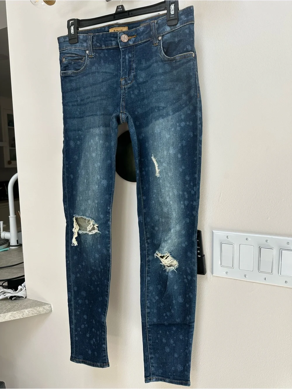 S Blue Piper Mid Rise Skinny Jeans Dark Wash Distressed Bleach Splatter Size 7