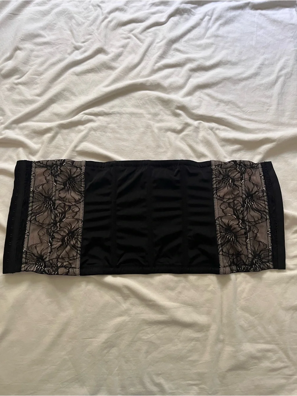 Maidenform lace hook