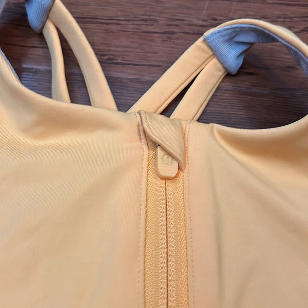 lululemon athletica Yellow High Neck Sports Bra Sz 6