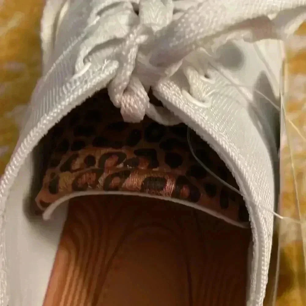 Bear traps canvas anti-microbial sneakers with leopard print detail 8.5 NWOB