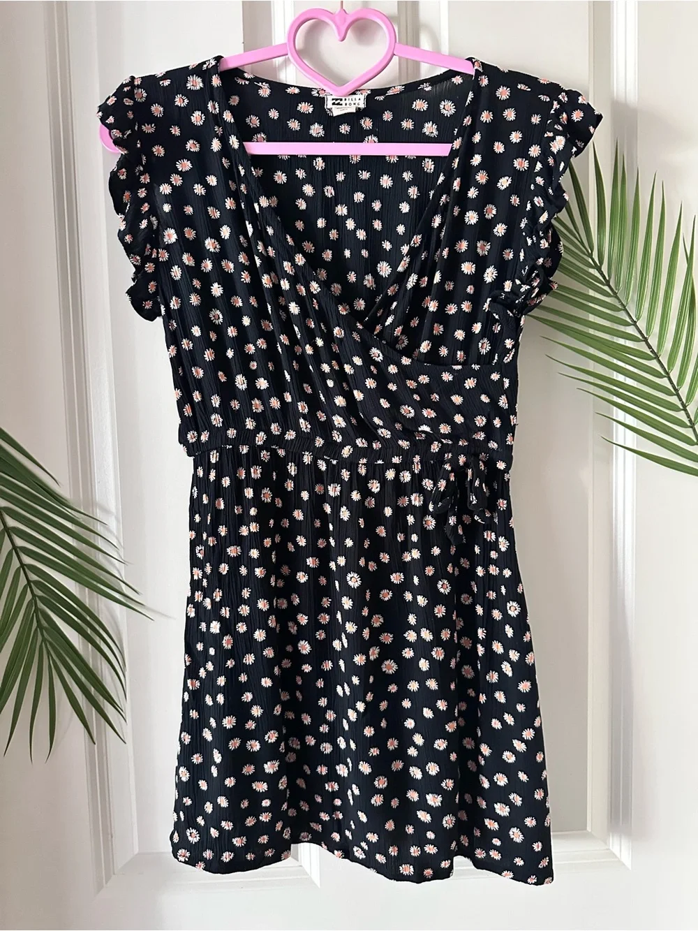 Billabong Girls Black Mini Dress Daisy Print V-Neck Ruffle Short Sleeves