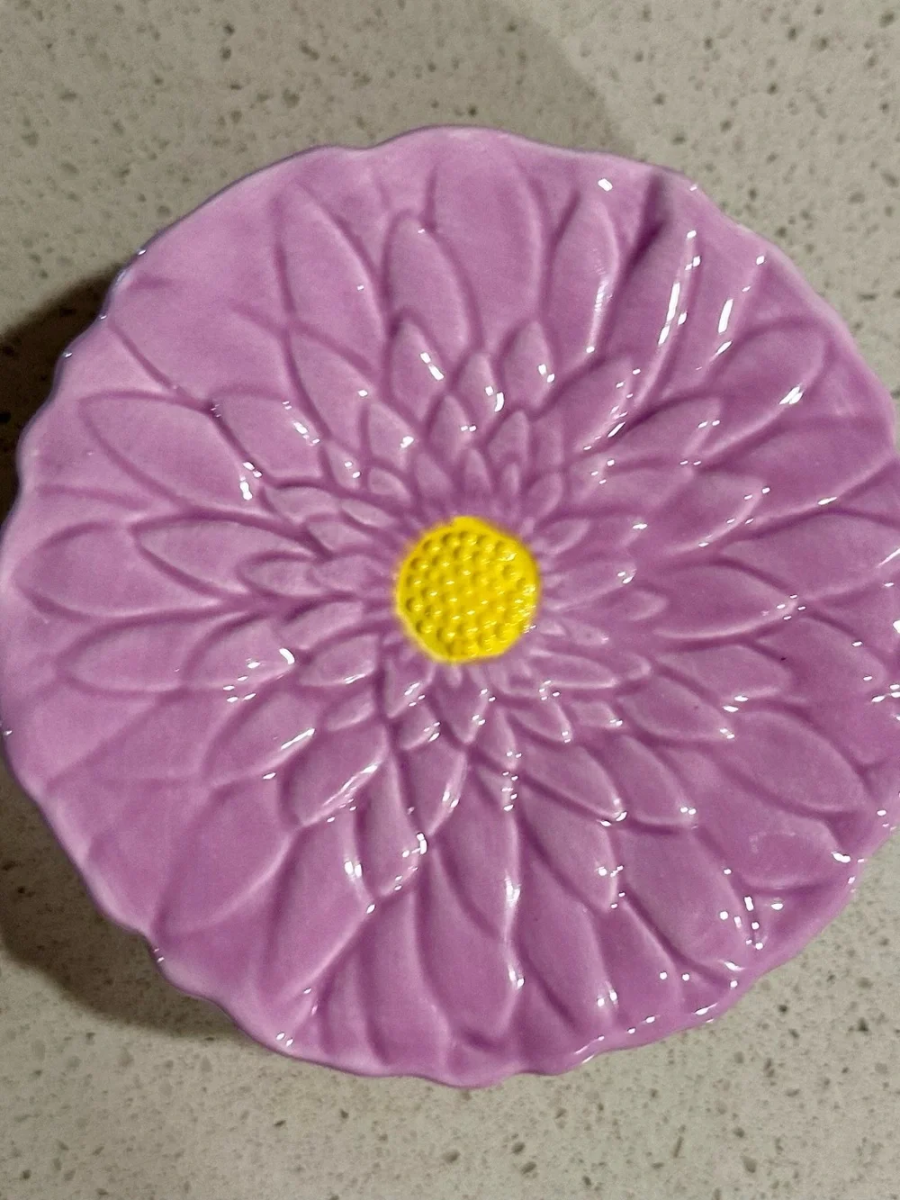 Hobby Lobby Purple Ceramic Daisy Pedestal cupcake Stand