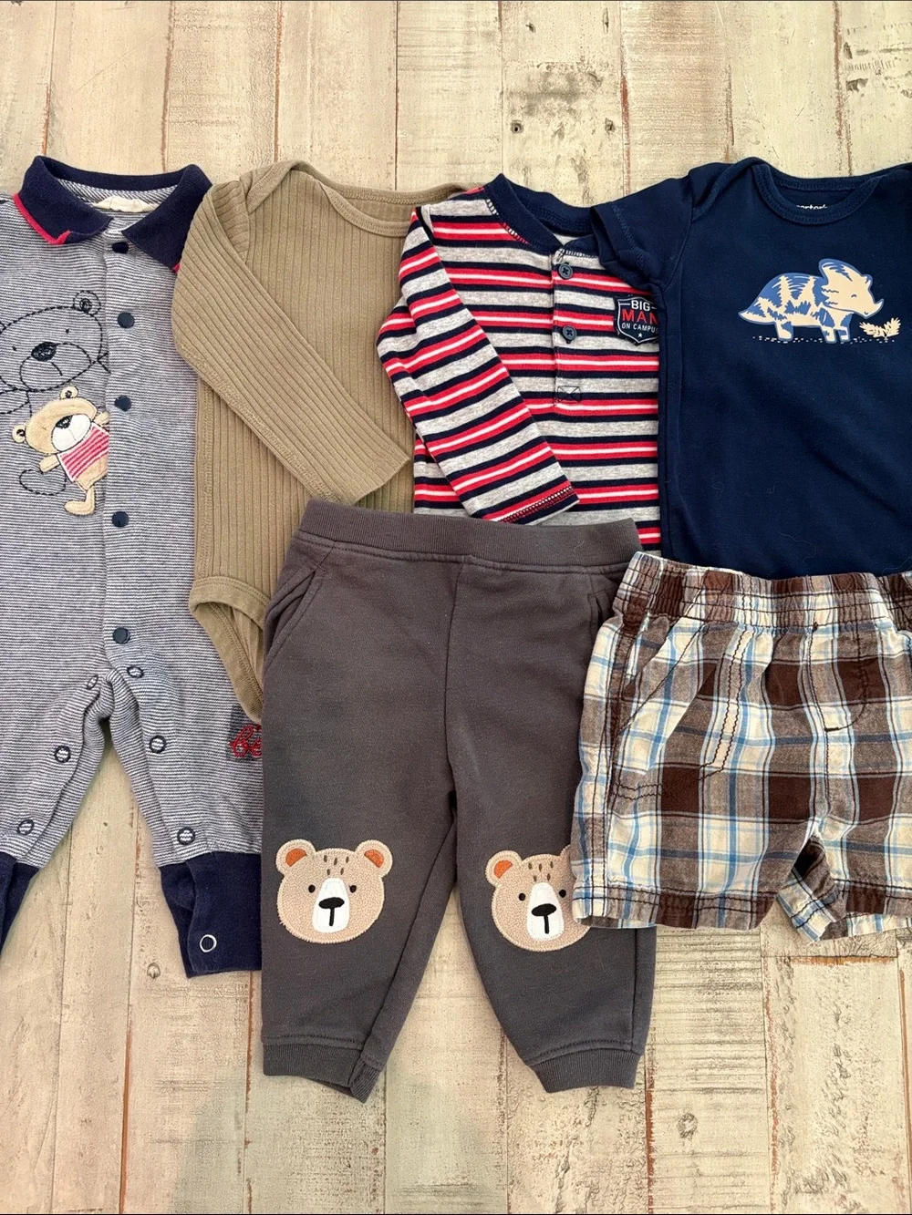 Carter’s 6 Piece 6-9 Months Baby Boys Bundle
