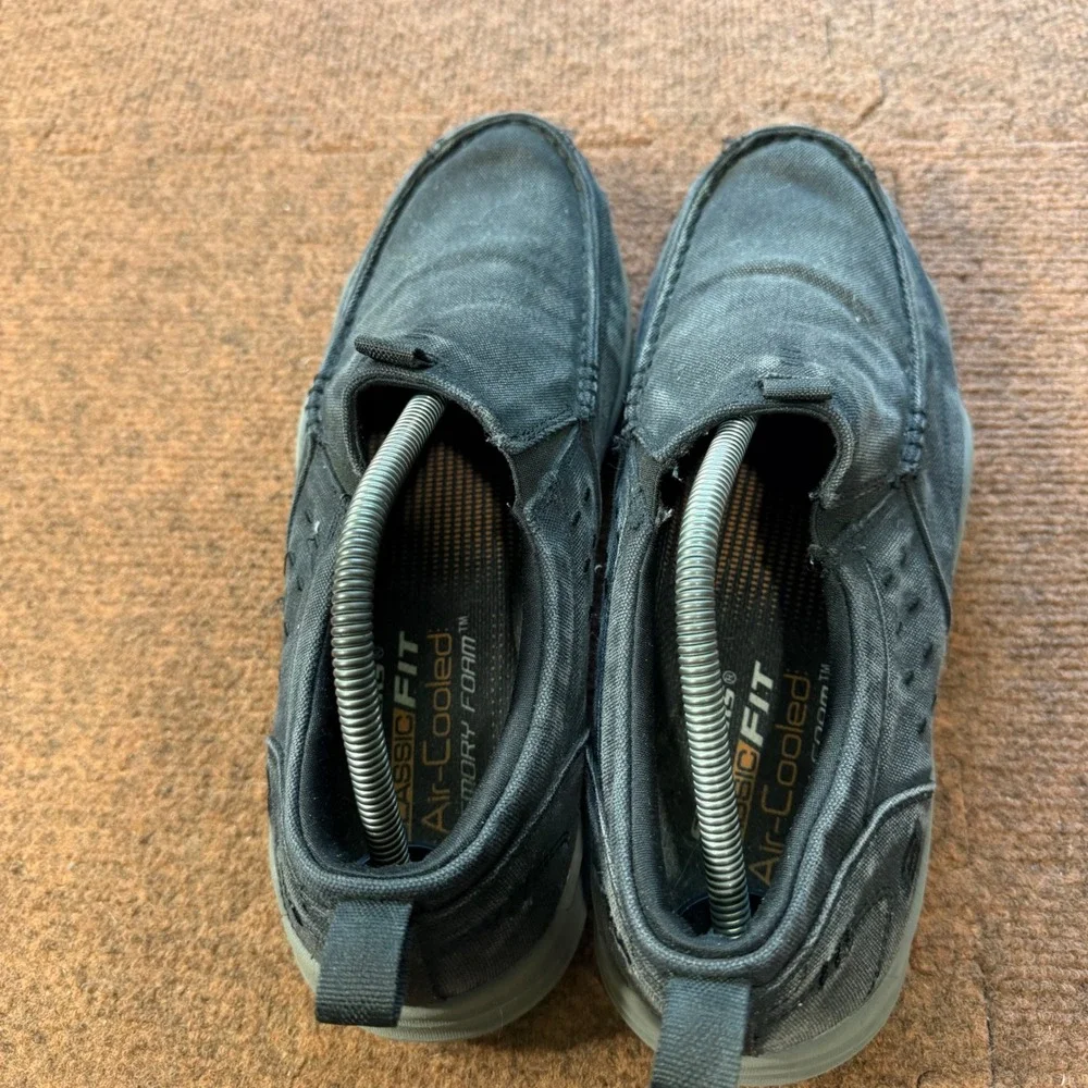 Skechers Classic Fit Air-Cooled Memory Foam Black Canvas‎ Slip On Shoes Mens 11