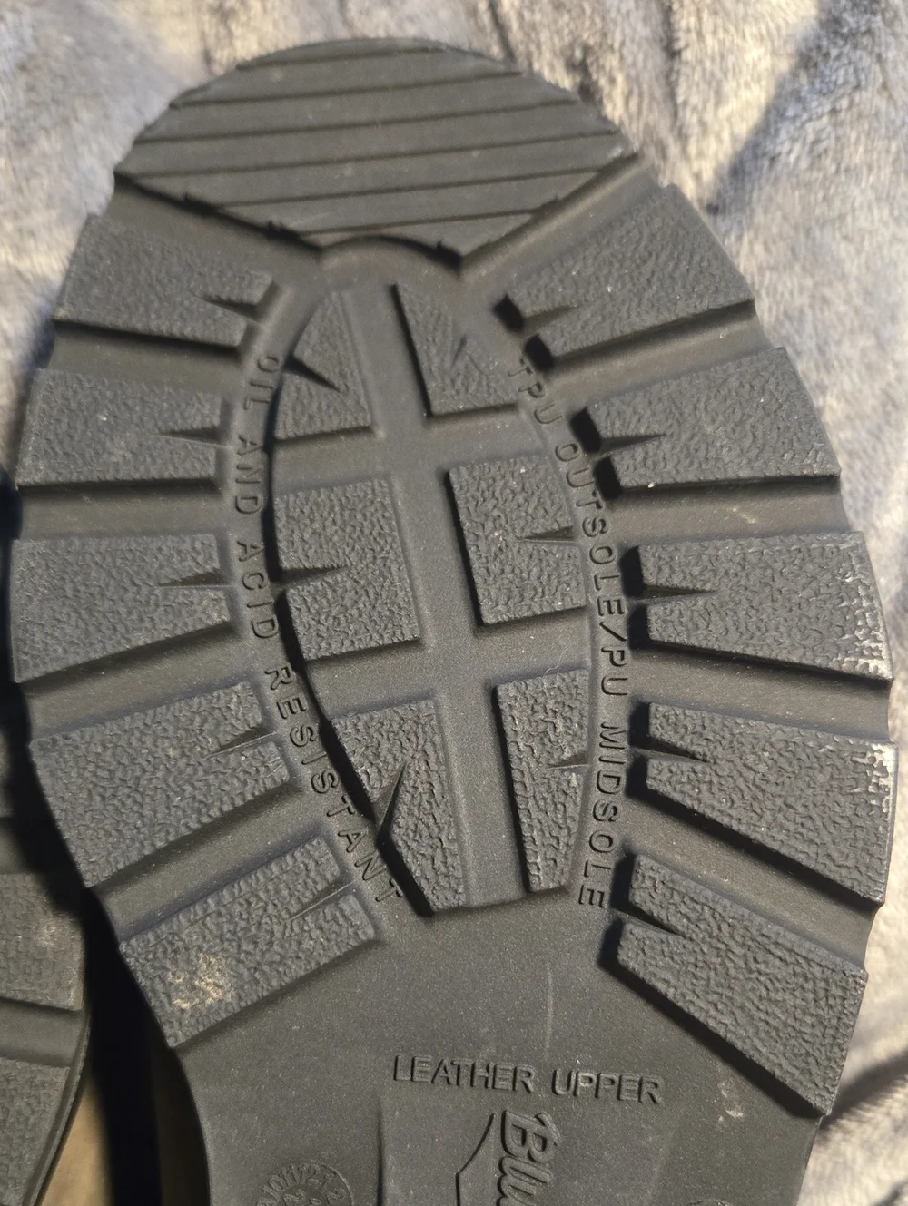 Blundstone leather pull