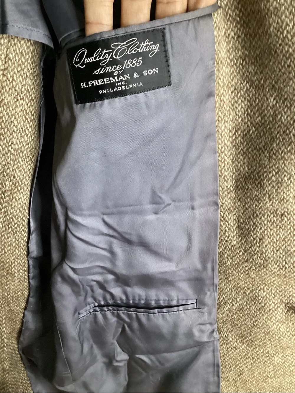 Newcastle Ltd. classic taupe