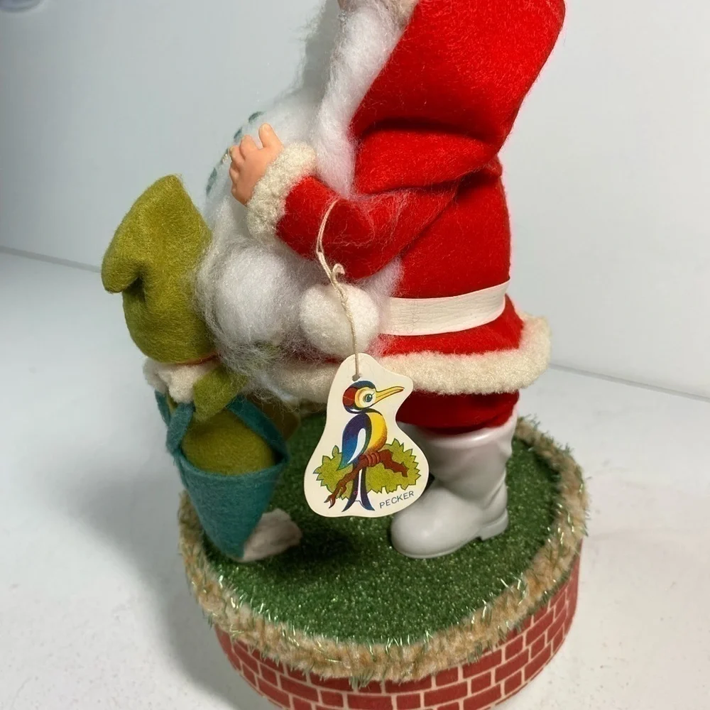 RARE VINTAGE SANKYO REVOLVING MUSIC BOX SANTA‎ AND ELF PIXIE DANCING/TAGS